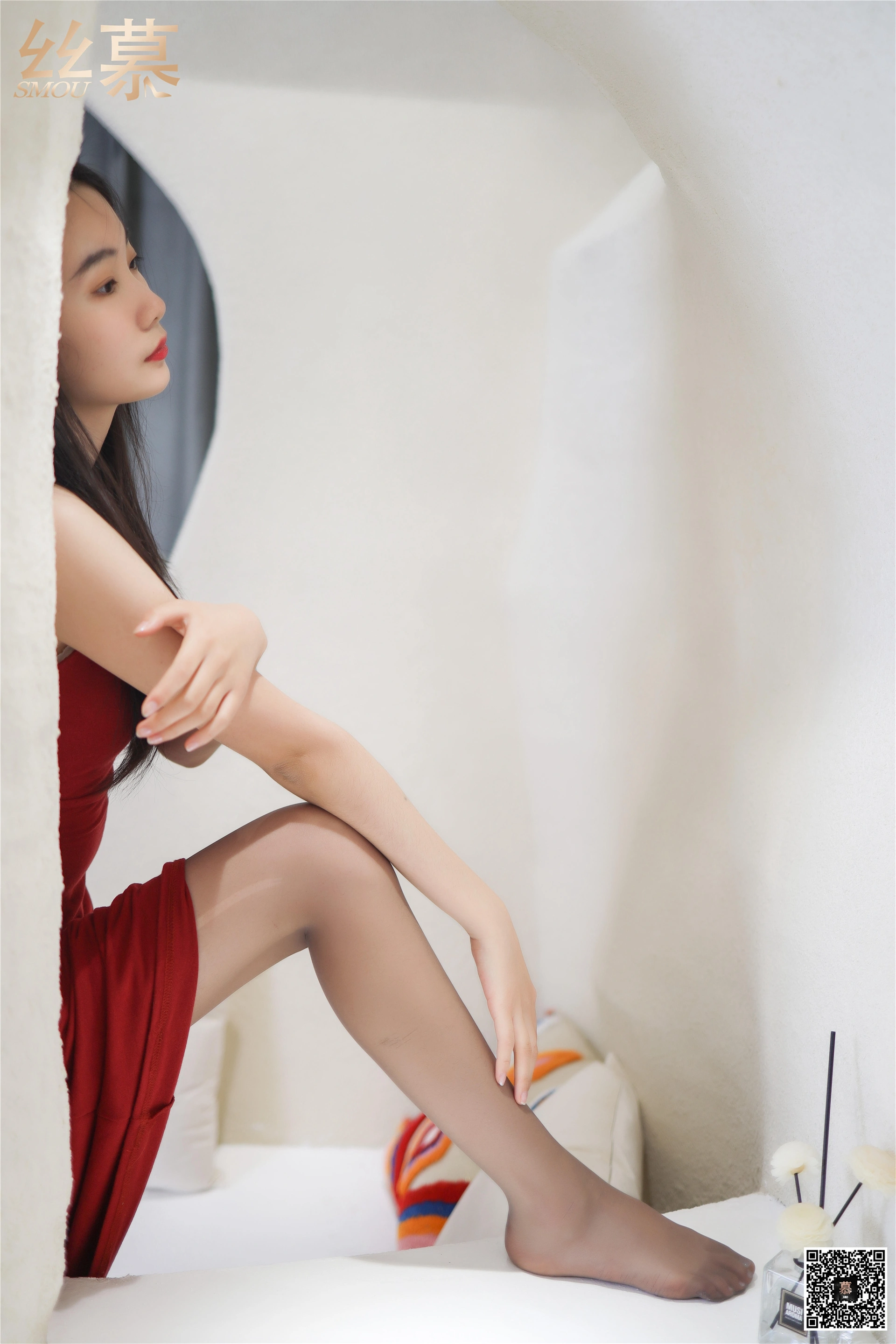 丝慕写真 - SM261 天天一元 可儿《高贵的红裙惹人温柔》 2